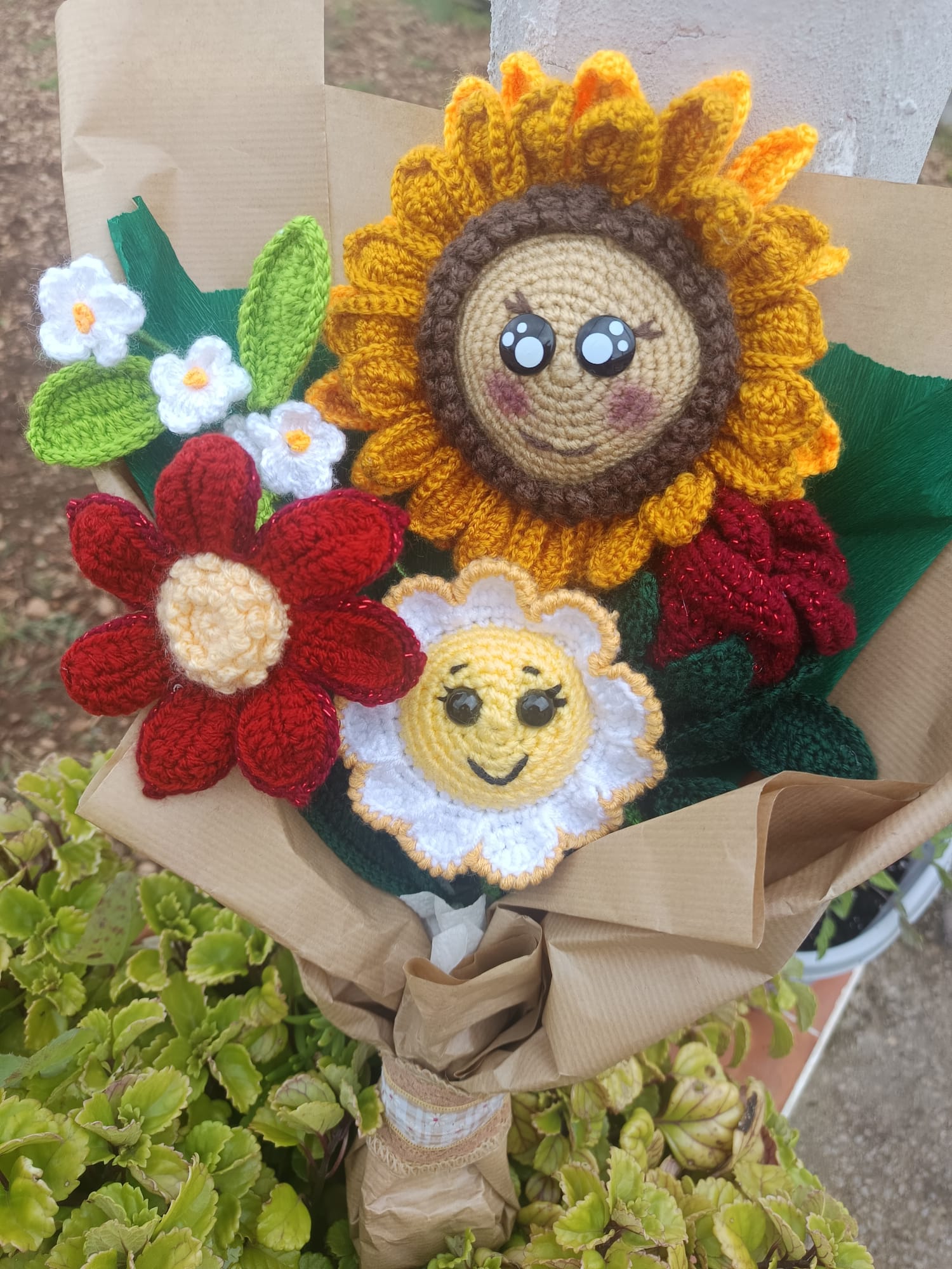 Detalle bordado en flor de hilo